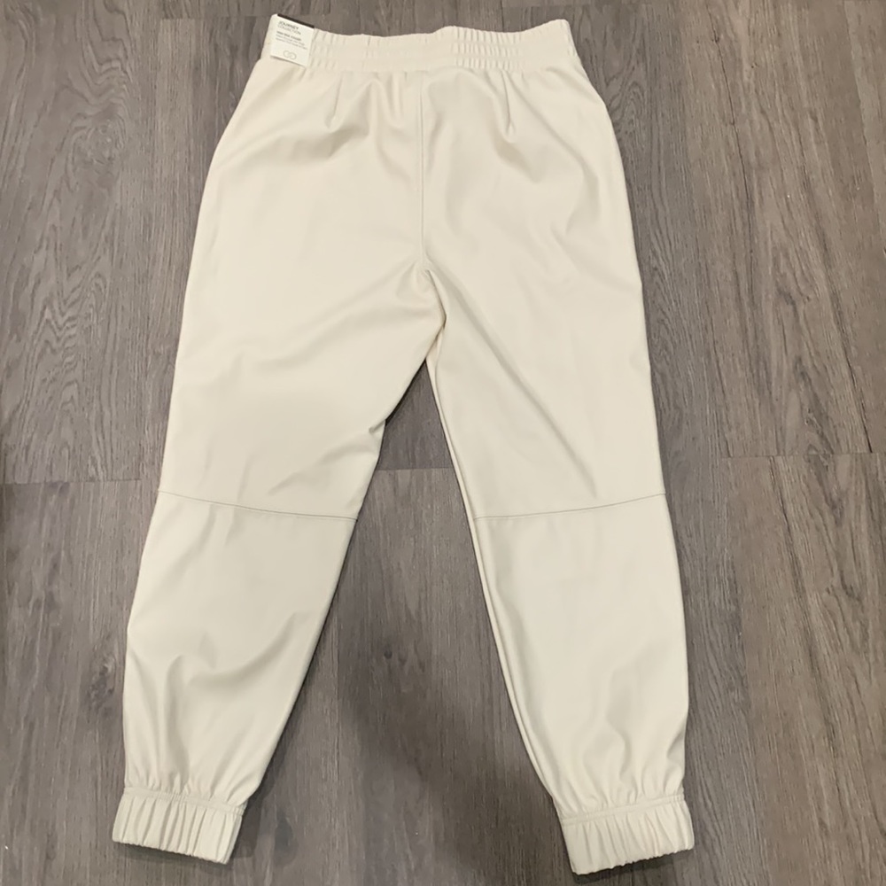 High Rise Jogger - Picture 4 of 4